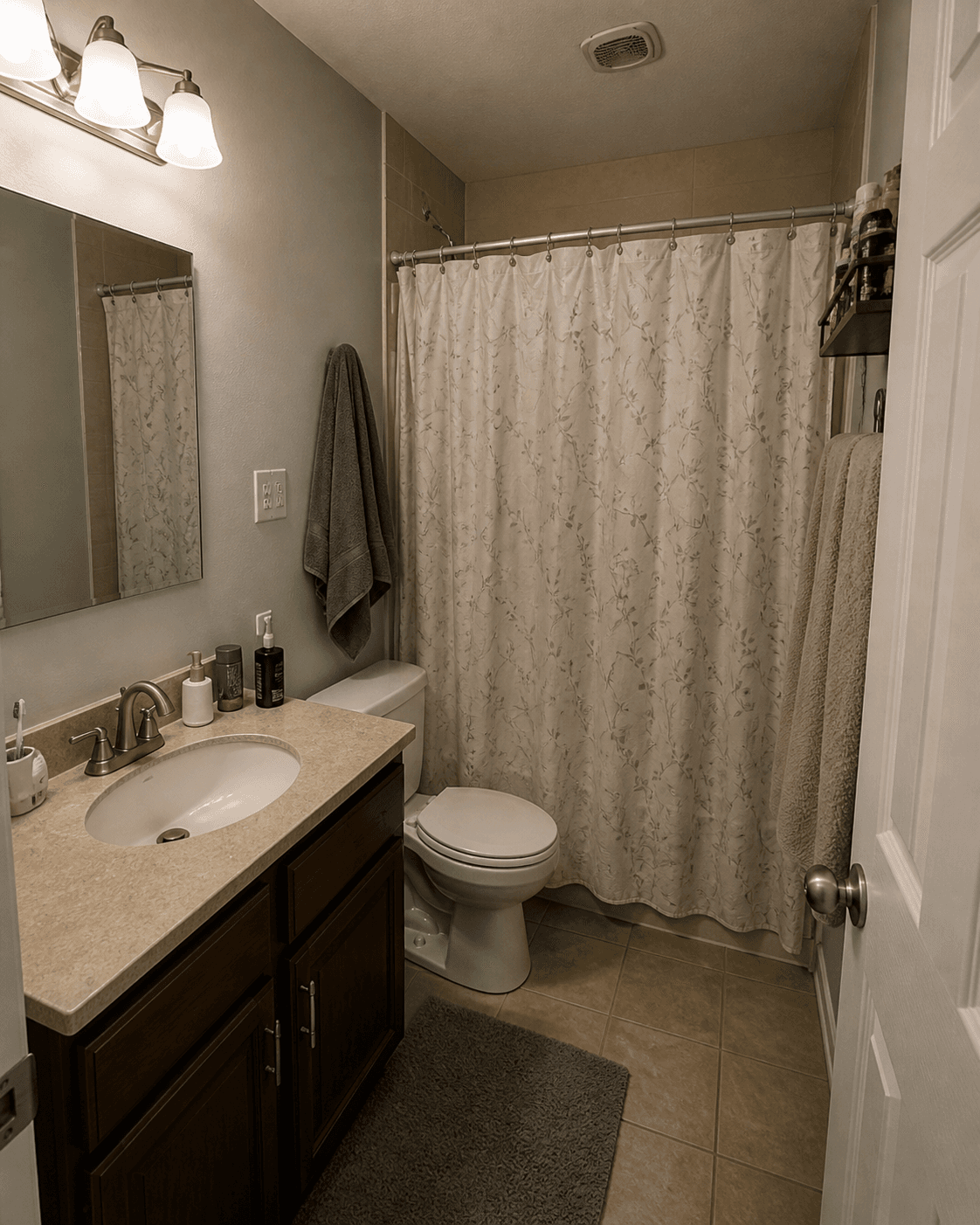 Small bathroom before remodel